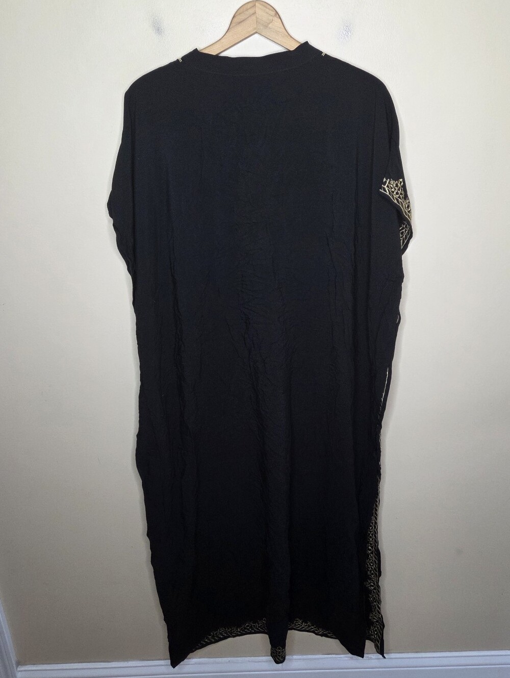 Black Kaftan with Gold Embroidery One Size Boho Chic Moroccan Resortwear - Picture 5 of 6